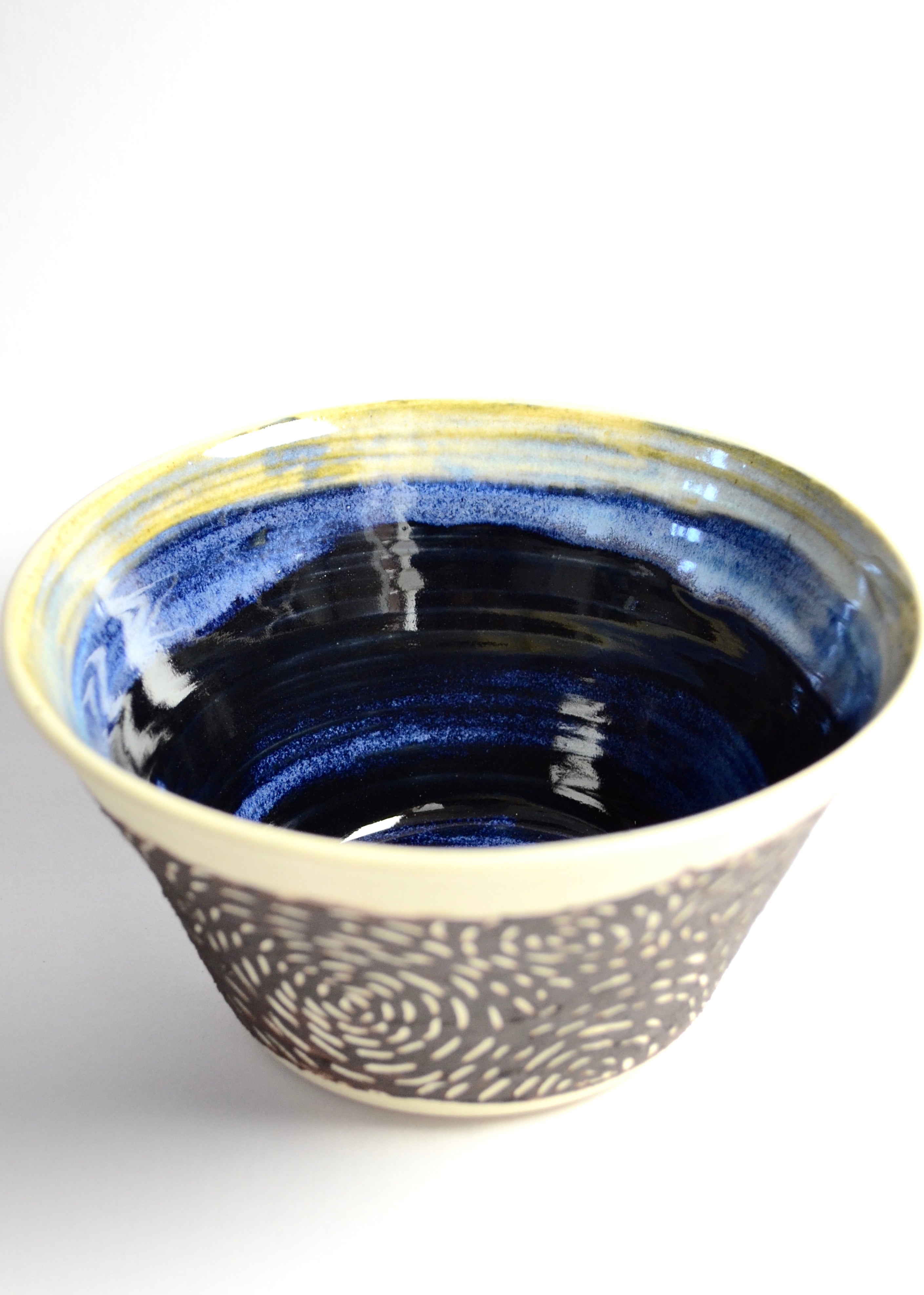 Flow Medium Bowl