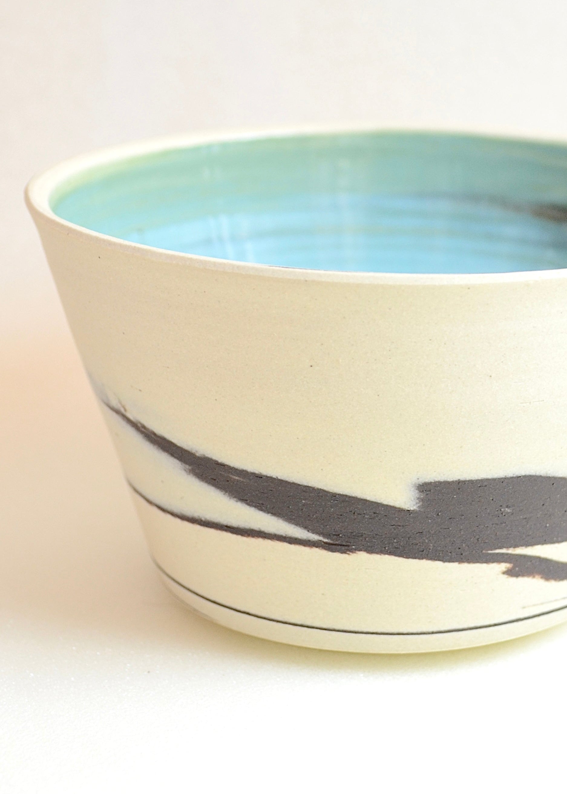Volcānus Medium Bowl